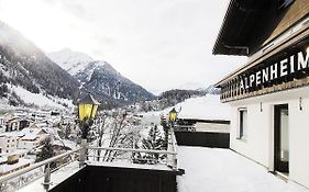 Heart Hotel Alpenheim